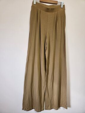 ASOS Design Camel High-Waisted Wide Leg Pleated Trouser Pants Size 8 EUC